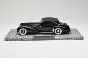 Delage D8-120 Cabriolet Black Minichamps 1:18 107115131 Diecast - image 3 of 6