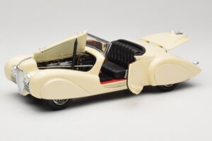 Delahaye Cabriolet Cream Guiloy 1:18 68580 Diecast - image 2 of 8