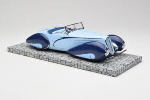 Delahaye Type 135-M Cabriolet Mullin Museum Minichamps 1:18 107116160 Diecast - image 6 of 6