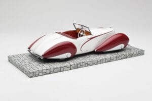 Delahaye Type 135 M Cabriolet White Red Minichamps 1:18 107116161 Resin - image 2 of 6