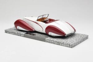 Delahaye Type 135 M Cabriolet White Red Minichamps 1:18 107116161 Resin - image 5 of 6