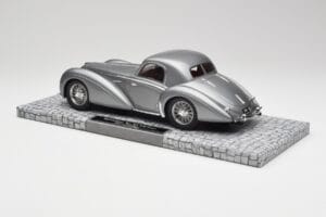 Delahaye Type 145 V12 Coupe Mullin Museum Minichamps 1:18 107116120 Diecast - image 4 of 6