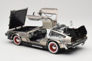 DeLorean DMC-12 Back to the Future Part III Sun Star 1:18 2712 Diecast - image 5 of 8