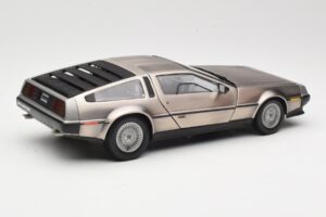 DeLorean DMC-12 LK Silver Sun Star 1:18 2701 Diecast - image 3 of 8