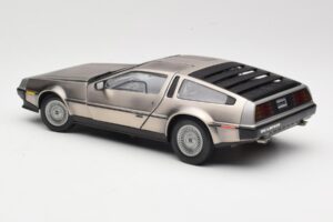 DeLorean DMC-12 LK Silver Sun Star 1:18 2701 Diecast - image 7 of 8