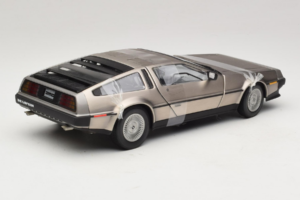 DeLorean DMC-12 Silver Sun Star 1:18 2703 Diecast - image 2 of 6