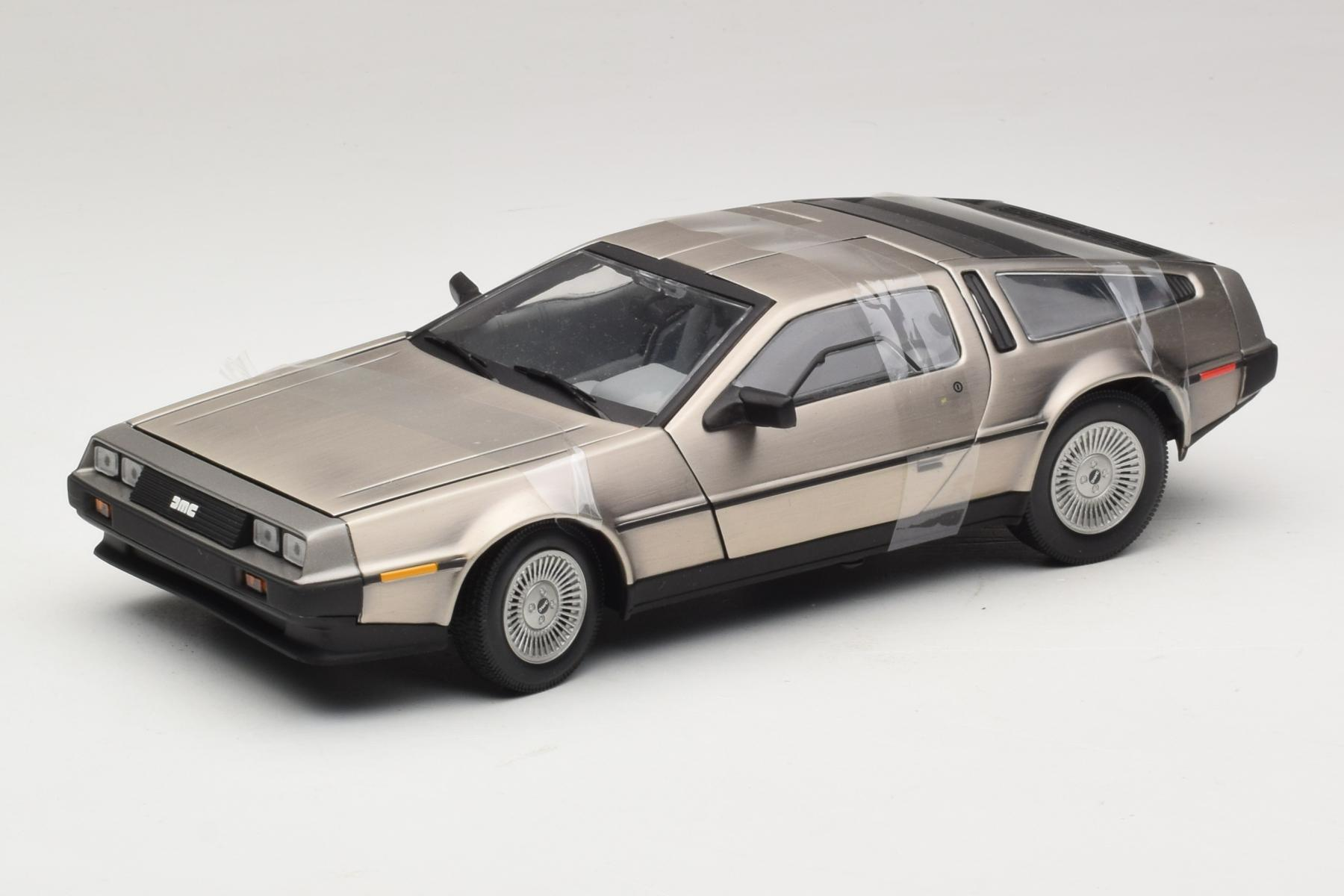Sun Star DeLorean DMC-12 1:18 Silver Diecast