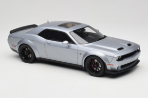 Dodge Challenger SRT Hellcat Redeye Silver GT Spirit 1:18 GT226 Resin - image 4 of 6