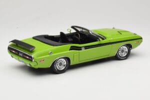 Dodge Challenger Convertible Green Greenlight 1:18 12803-06G Diecast - image 3 of 8