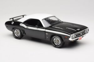 Dodge Challenger R/T Black & White ERTL 1:18 36549 Diecast - image 6 of 8