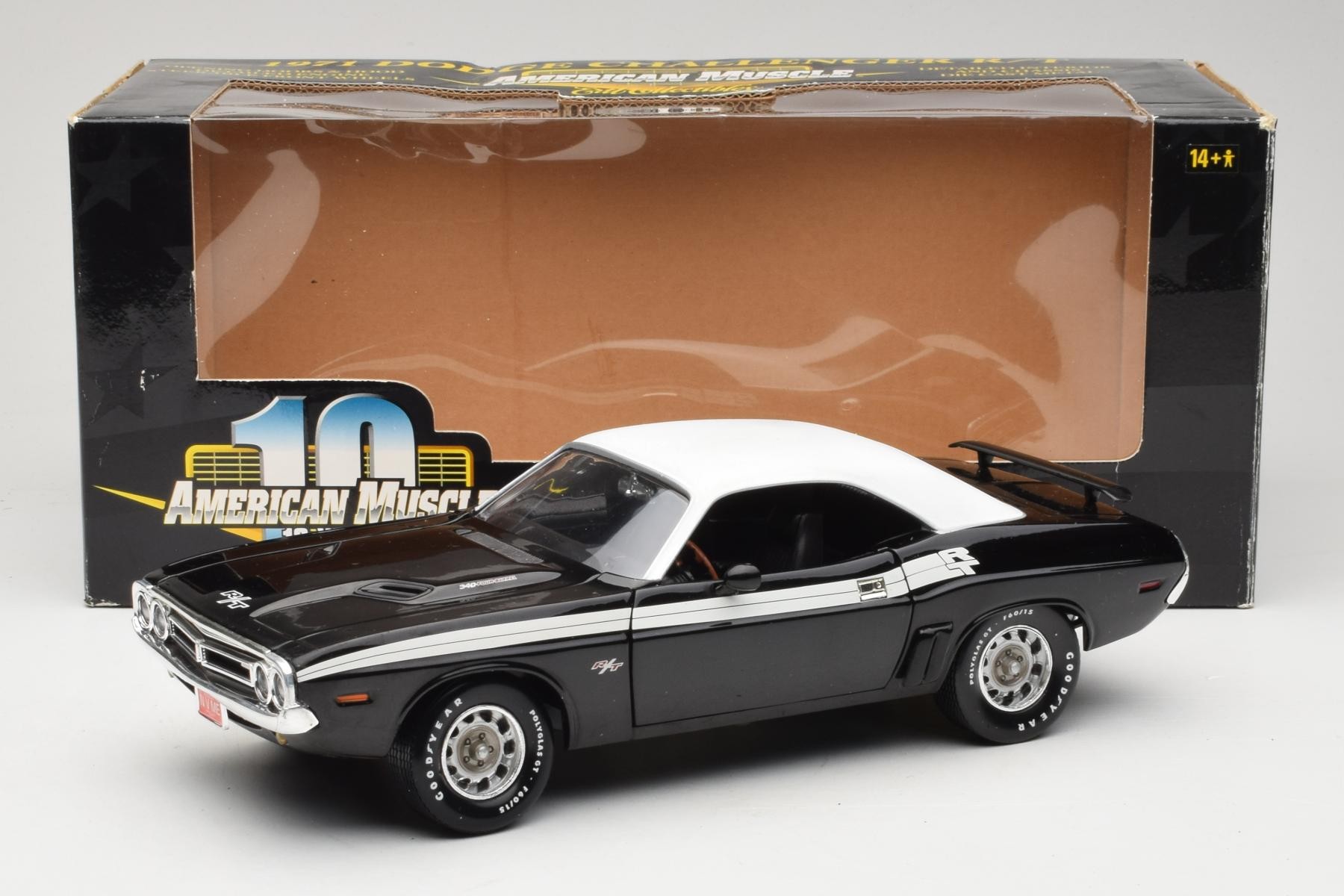 ERTL Dodge Challenger R/T 1971 1:18 Diecast Black White