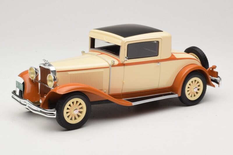 Dodge Eight DG Coupe Beige BoS Models 1:18 BOS289 Resin