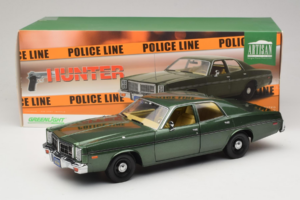 Dodge Monaco Green Hunter GreenLight 1:18 19045 Diecast - image 8 of 8