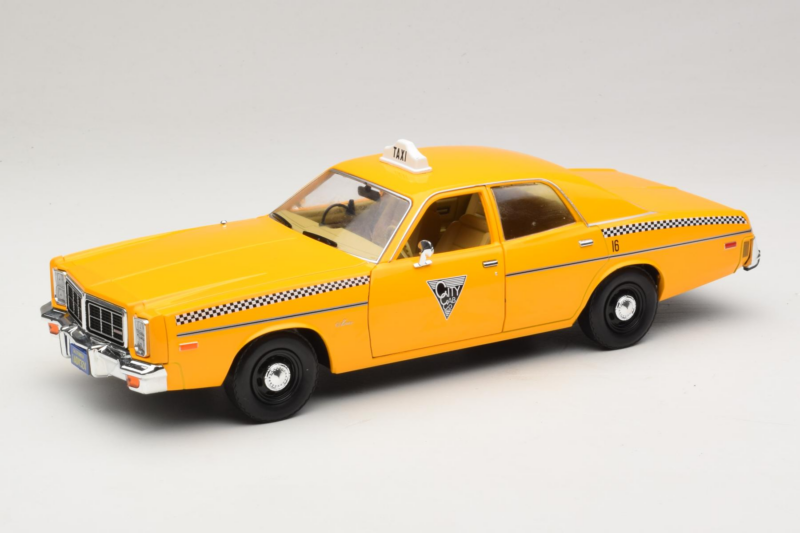 Dodge Monaco Taxi Rocky III GreenLight 1:18 Dodge Monaco Taxi Rocky III GreenLight 1:18 19111 Diecast
