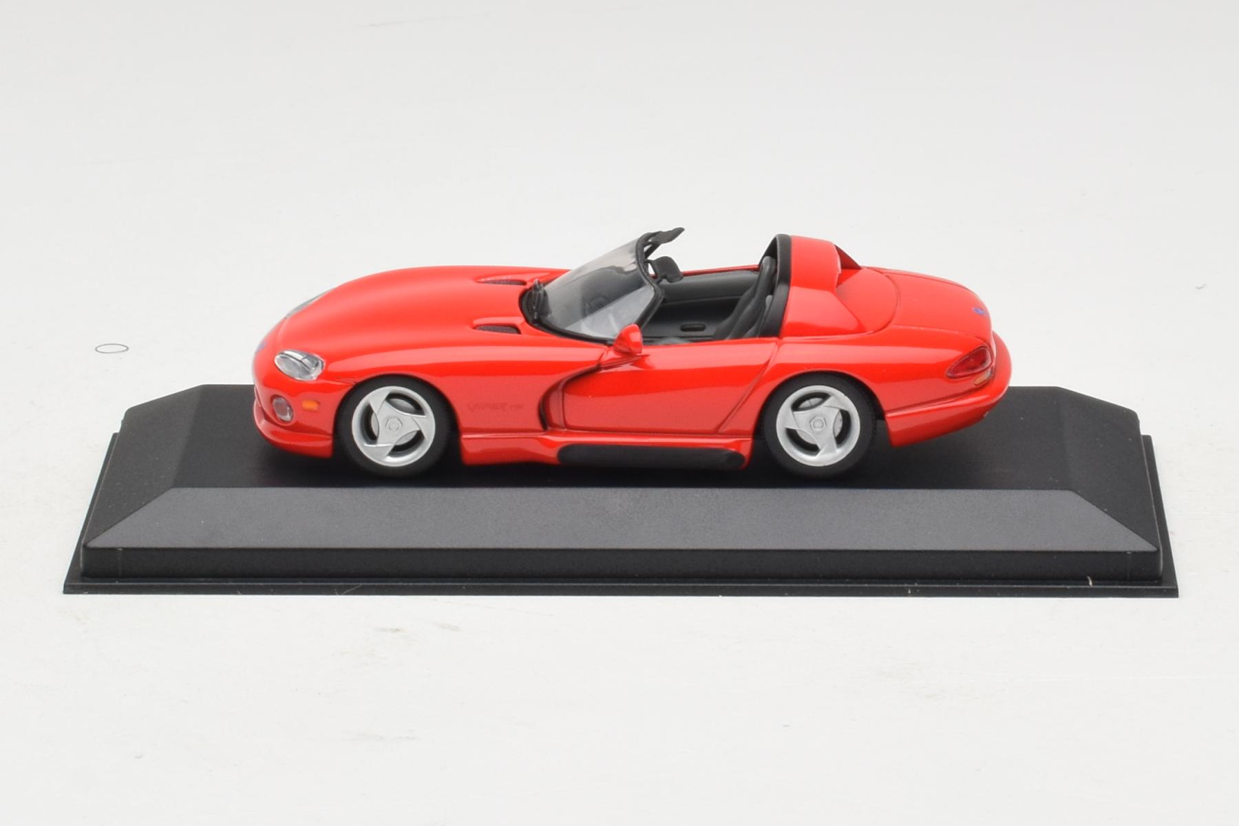 Minichamps Dodge Viper RT/10 1:43 Red Diecast