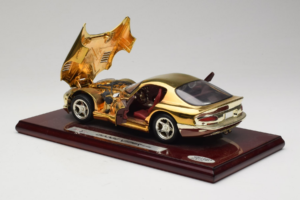 Dodge Viper GTS Gold Plated 23K Maisto 1:18 GP001 Diecast - image 5 of 8