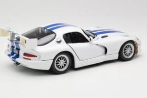 Dodge Viper GTS-R GT2 White 1997 Maisto 1:18 50316 Diecast - image 3 of 8