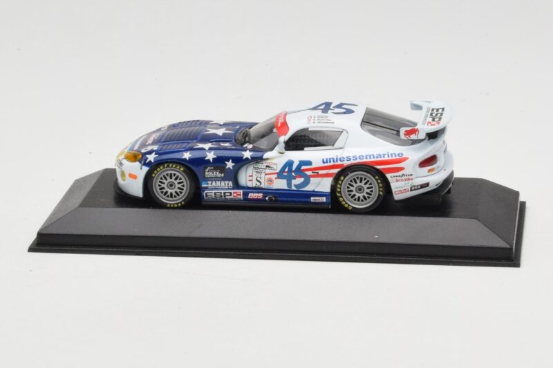 Dodge Viper GTS-R #45 Hezemans / Bunting / Zonca / Gregg Rolex 24 at Daytona 2002 Minichamps 1:43 400021445 Diecast