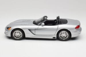 Dodge Viper SRT-10 Bright Silver Bburago 1:18 34908 Diecast - image 4 of 8