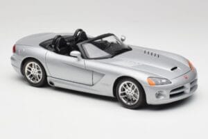 Dodge Viper SRT-10 Bright Silver Bburago 1:18 34908 Diecast - image 6 of 8