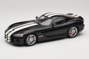 Dodge Viper SRT-10 Coupe Black AUTOart 1:18 71712 Diecast