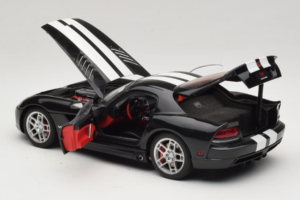 Dodge Viper SRT-10 Coupe Black AUTOart 1:18 71712 Diecast - image 5 of 8