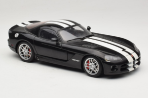 Dodge Viper SRT-10 Coupe Black AUTOart 1:18 71712 Diecast - image 6 of 8