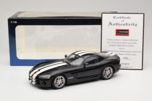 Dodge Viper SRT-10 Coupe Black AUTOart 1:18 71712 Diecast - image 8 of 8