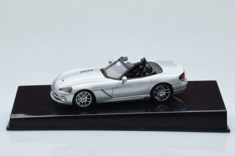 Dodge Viper SRT-10 Silver AUTOart 1:43 51703 Diecast