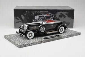 Duesenberg Model J Torpedo Disappearing Top Convertible Coupe Silver Black Minichamps 1:18 107150431 Resin - image 6 of 6