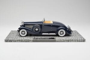 Duesenberg SJN Convertible Coupe Midnight Blue Minichamps 1:18 107150332 Diecast - image 3 of 6