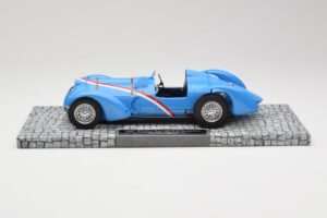 Ecurie Bleue Delahaye Type 145 V12 R. Dreyfus Coupe du Million Montlhery 1937 Minichamps 1:18 107116100 Diecast - image 3 of 6