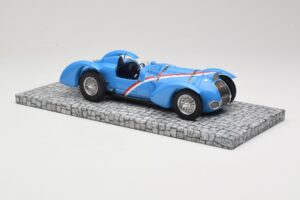 Ecurie Bleue Delahaye Type 145 V12 R. Dreyfus Coupe du Million Montlhery 1937 Minichamps 1:18 107116100 Diecast - image 4 of 6