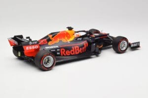 Aston Martin Red Bull Racing RB15 #33 M. Verstappen F1 2019 Minichamps 1:18 110190033 Diecast - image 2 of 7