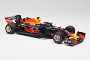 Aston Martin Red Bull Racing RB15 #33 M. Verstappen F1 2019 Minichamps 1:18 110190033 Diecast - image 4 of 7