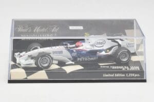 BMW Sauber F1.08 #4 R. Kubica Showcar 2008 Minichamps 1:43 400080084 Diecast - image 5 of 5