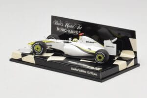 Brawn GP Mercedes BGP001 #22 J. Button Showcar 2009 Minichamps 1:43 400090092 Diecast - image 3 of 5