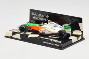 Force India Mercedes VJM02 #21 G. Fisichella Showcar 2009 Minichamps 1:43 400090091 Diecast - image 3 of 5