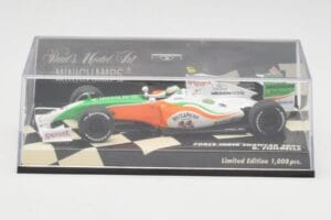 Force India Mercedes VJM02 #21 G. Fisichella Showcar 2009 Minichamps 1:43 400090091 Diecast - image 5 of 5