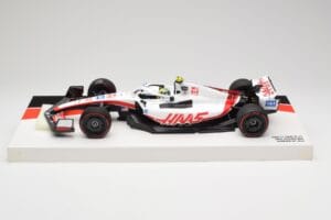 Haas VF-22 #47 M. Schumacher Bahrain GP 2022 Minichamps 1:18 147220147 Diecast