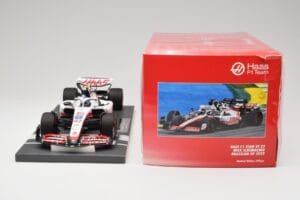 Haas VF-22 #47 M. Schumacher Brazilian GP 2022 Minichamps 1:18 117222147 Resin - image 6 of 7