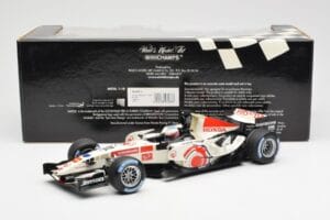Honda Racing Team RA106 #12 J. Button F1 2006 Minichamps 1:18 100060012 Diecast - image 6 of 6