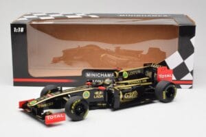 Lotus Renault GP R31 #10 B. Senna F1 2011 Minichamps 1:18 150110079-C1 Diecast - image 7 of 7