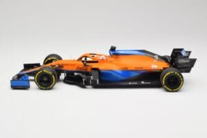 McLaren MCL35M #3 D. Ricciardo Bahrain GP 2021 Minichamps 1:18 530211803 Diecast - image 3 of 7