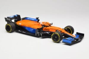 McLaren MCL35M #3 D. Ricciardo Bahrain GP 2021 Minichamps 1:18 530211803 Diecast - image 4 of 7