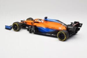 McLaren MCL35M #3 D. Ricciardo Bahrain GP 2021 Minichamps 1:18 530211803 Diecast - image 5 of 7