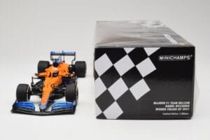 McLaren MCL35M #3 D. Ricciardo Italian GP Winner 2021 Minichamps 1:18 530213303 Resin - image 6 of 7