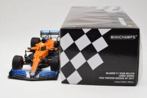 McLaren MCL35M #4 L. Norris Pole Position Russian GP 2021 Minichamps 1:18 530213404 Diecast - image 6 of 7