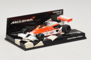 McLaren M26 Ford J. Hunt F1 1977 Minichamps 1:43 530774301 Diecast - image 2 of 5