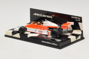 McLaren M26 Ford J. Hunt F1 1977 Minichamps 1:43 530774301 Diecast - image 3 of 5